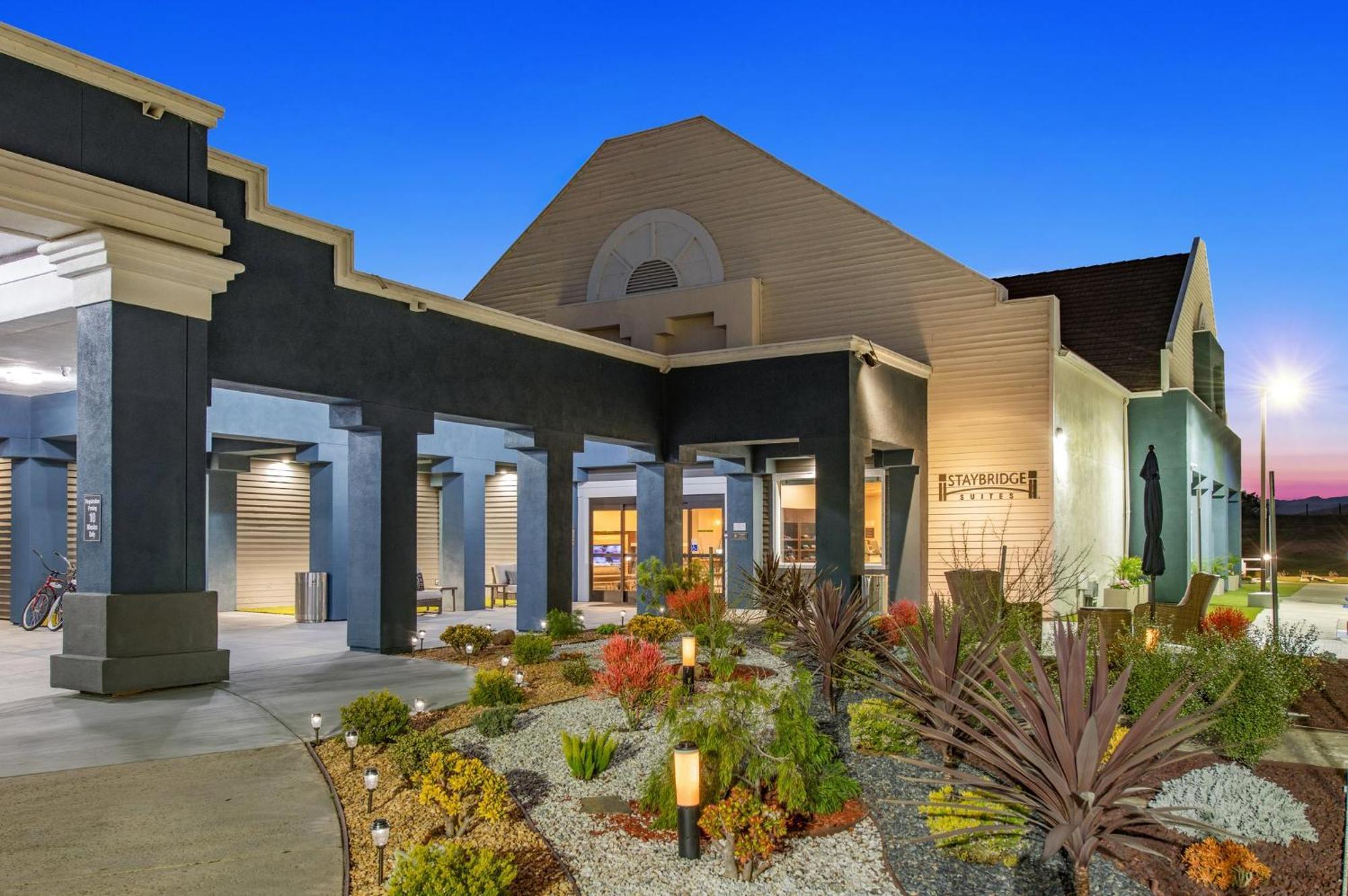 Staybridge Suites Oxnard - River Ridge By Ihg Bagian luar foto